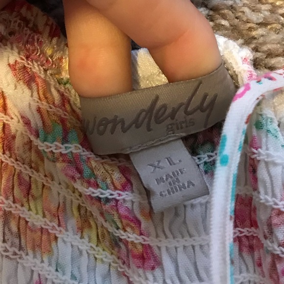 Super cute romper - Picture 3 of 7